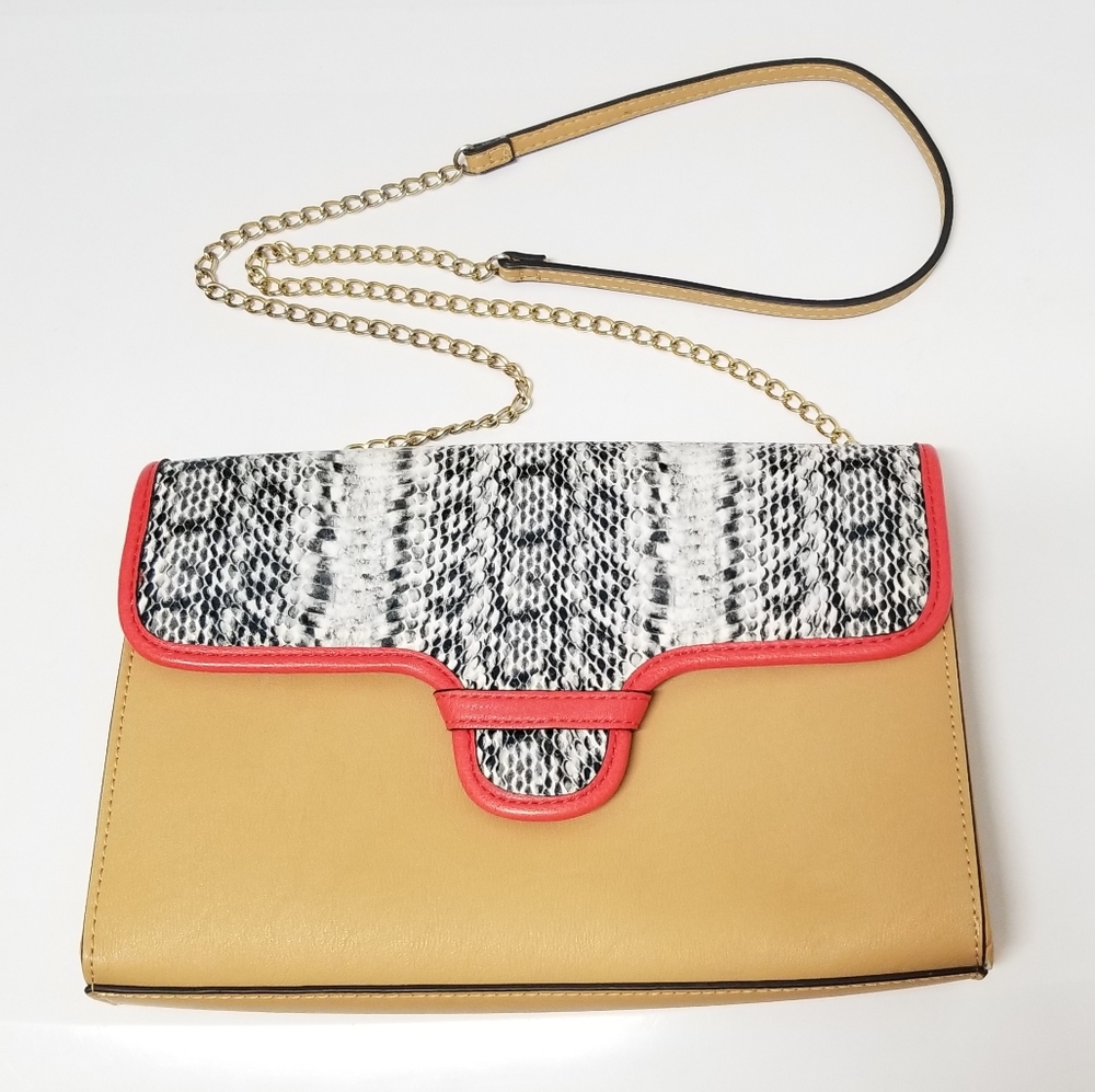 Neiman Marcus Python Embossed Flap Crossbody Clutch Vegan Handbag Tan - Picture 2 of 14